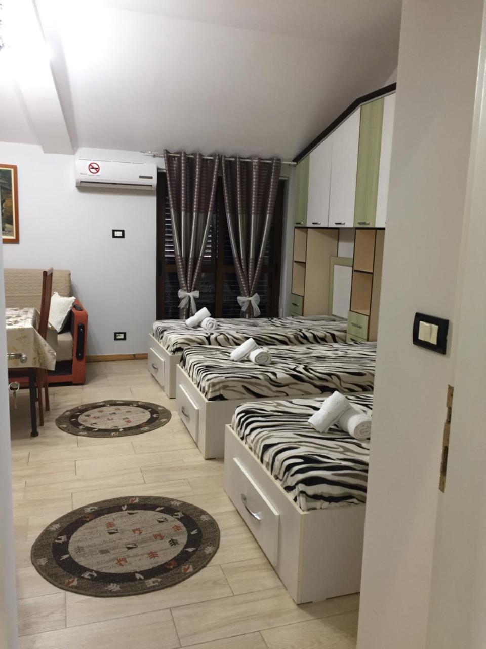 שקודר Lille France Apartments מראה חיצוני תמונה